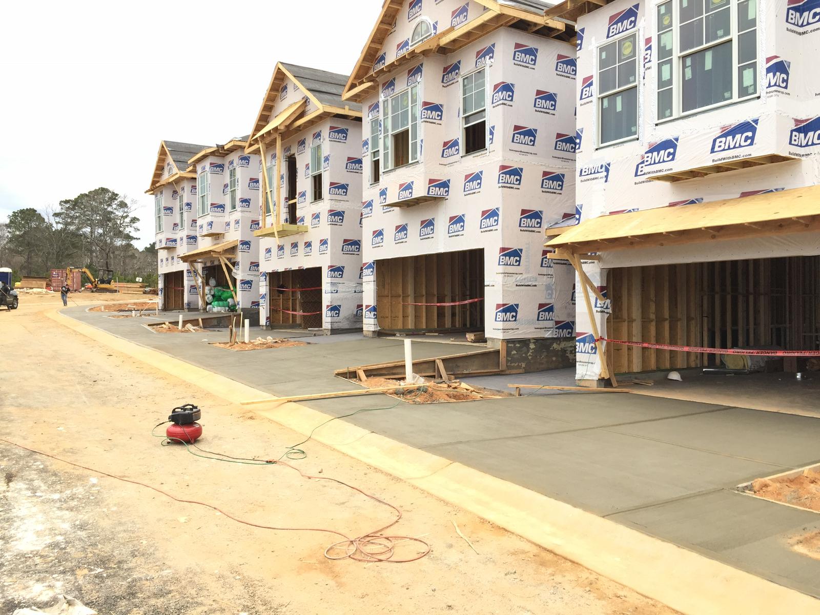 Leon's Concrete LLC